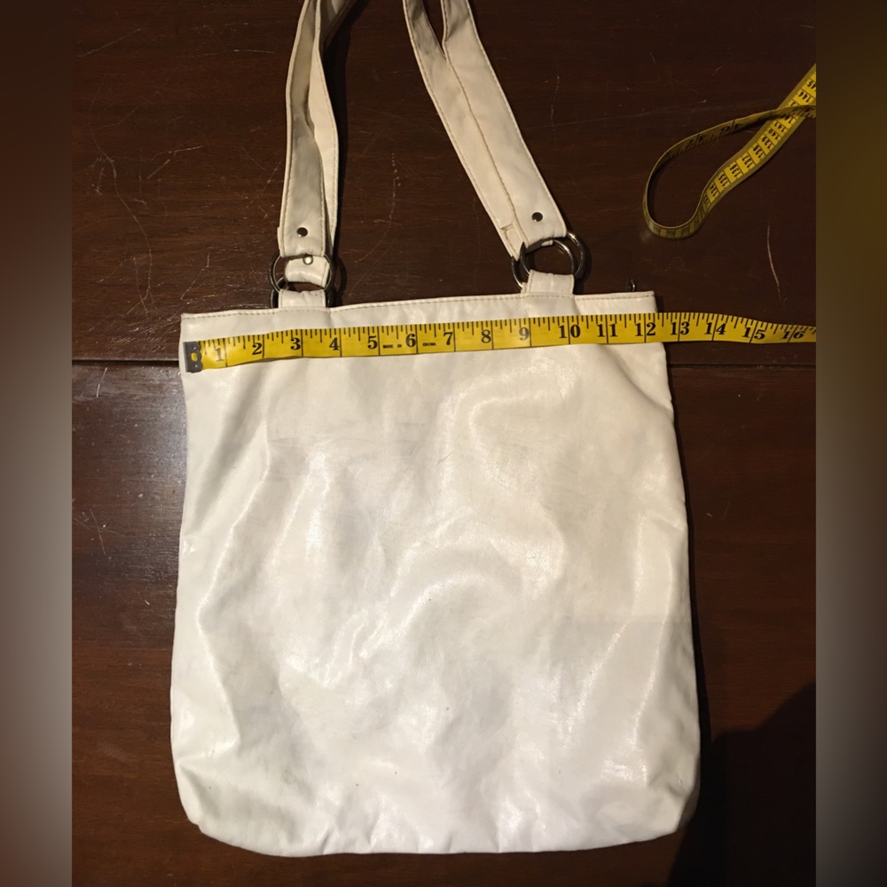 Handbag - Picture 3 of 5